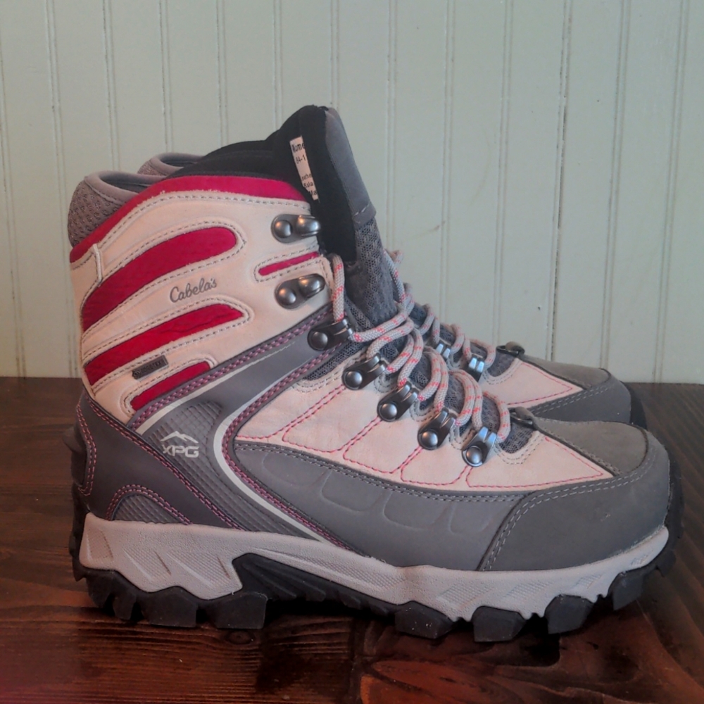 Cabela's XPG Gore-Tex Women's Insulated Waterproof Hiking Boots size 7.5